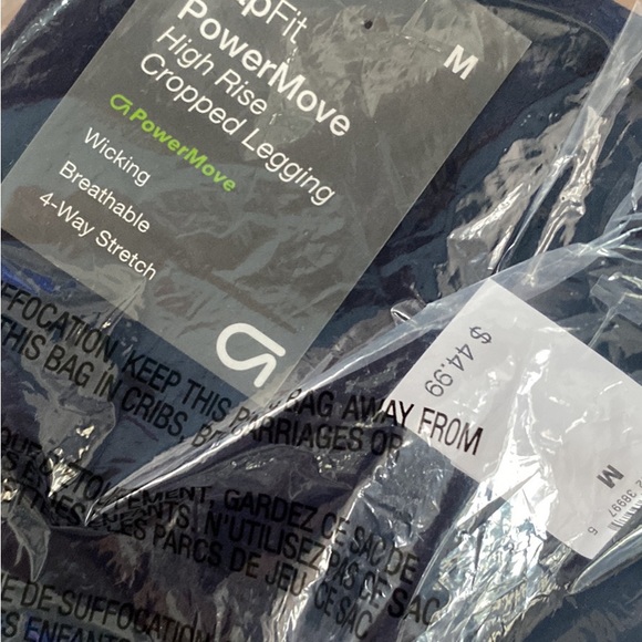 Women’s Workout Clothes Medium - Picture 2 of 6